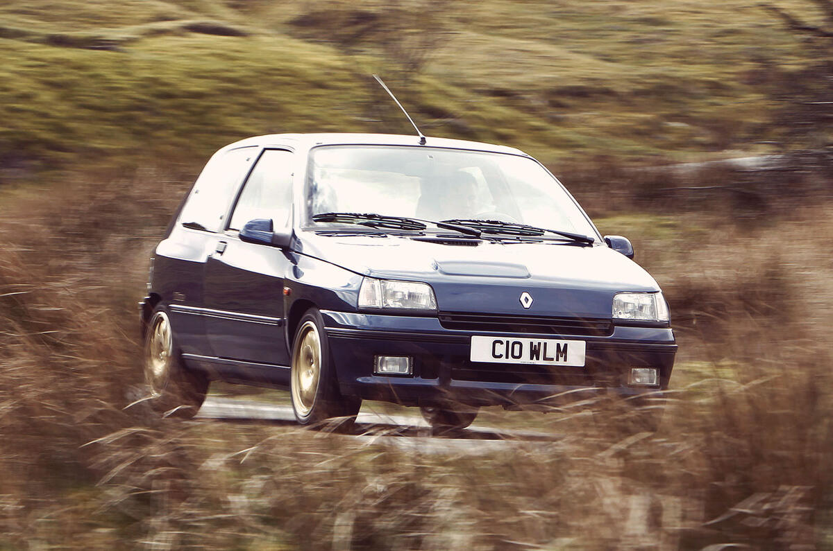 no title Deciding the world's greatest hot hatchback - picture special