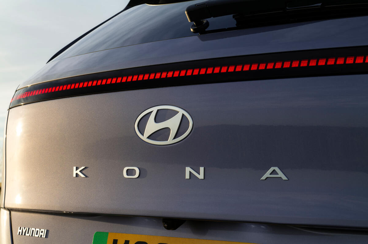 hyunda kona electric review 2023 010 badge