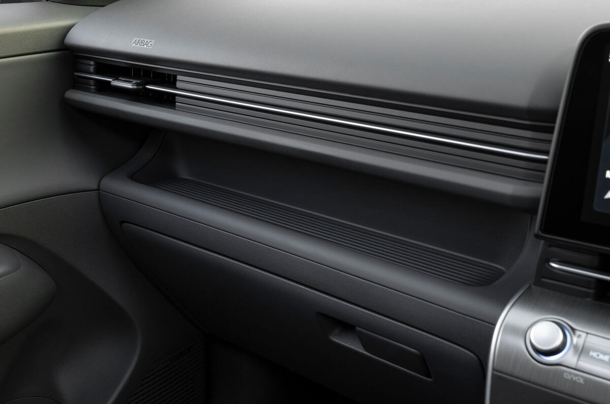 hyunda kona electric review 2023 015 trim