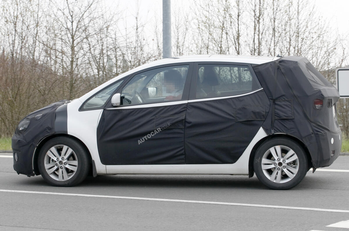 no title Hyundai's new MPV: first pics