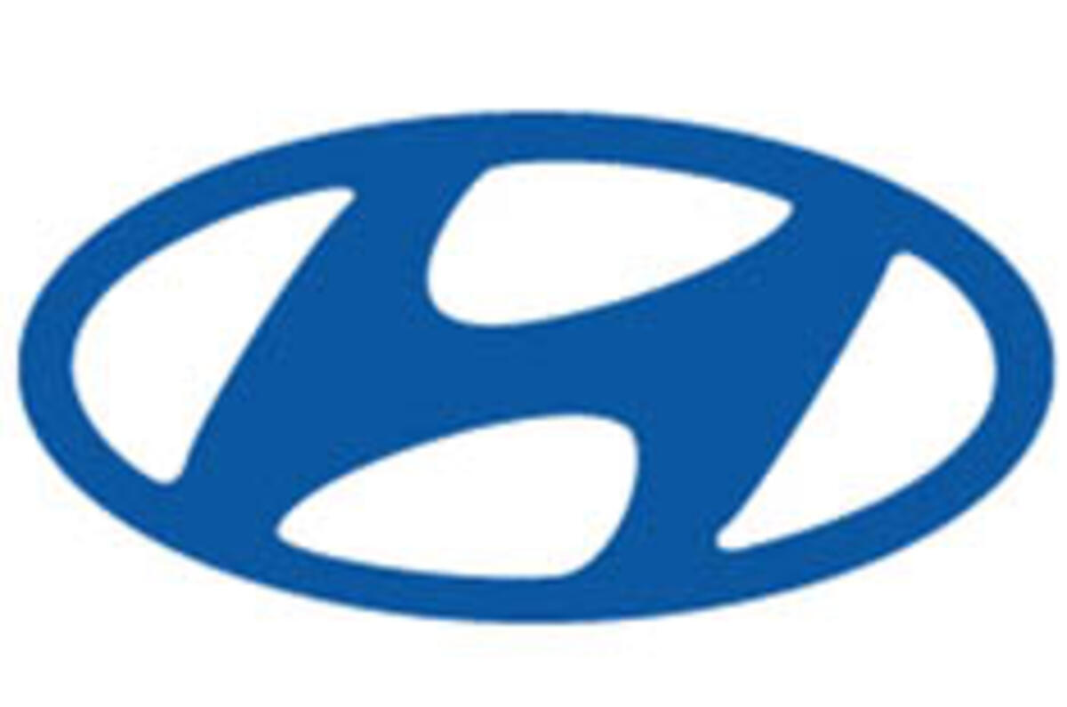 Hyundai gives $1 billion in bribe row