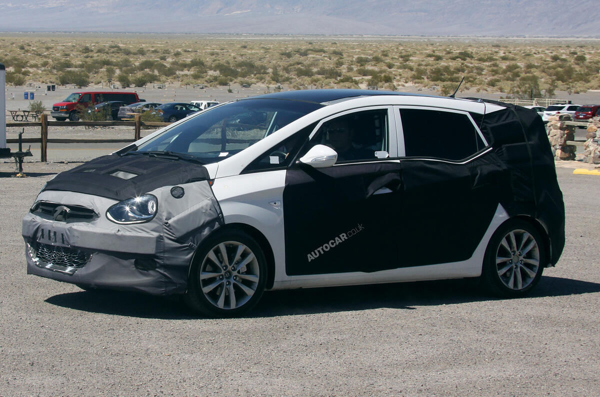 New Hyundai MPV set for Paris