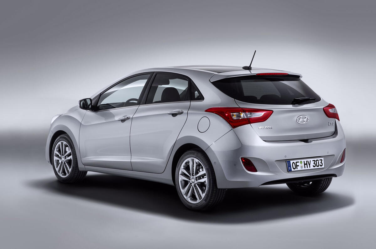 Hyundai reveals new i30 Turbo alongside facelifted range