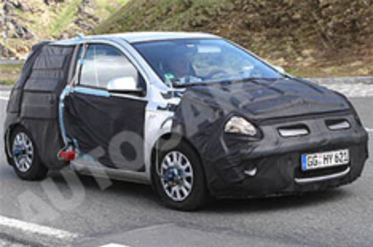 Hyundai i20 spied