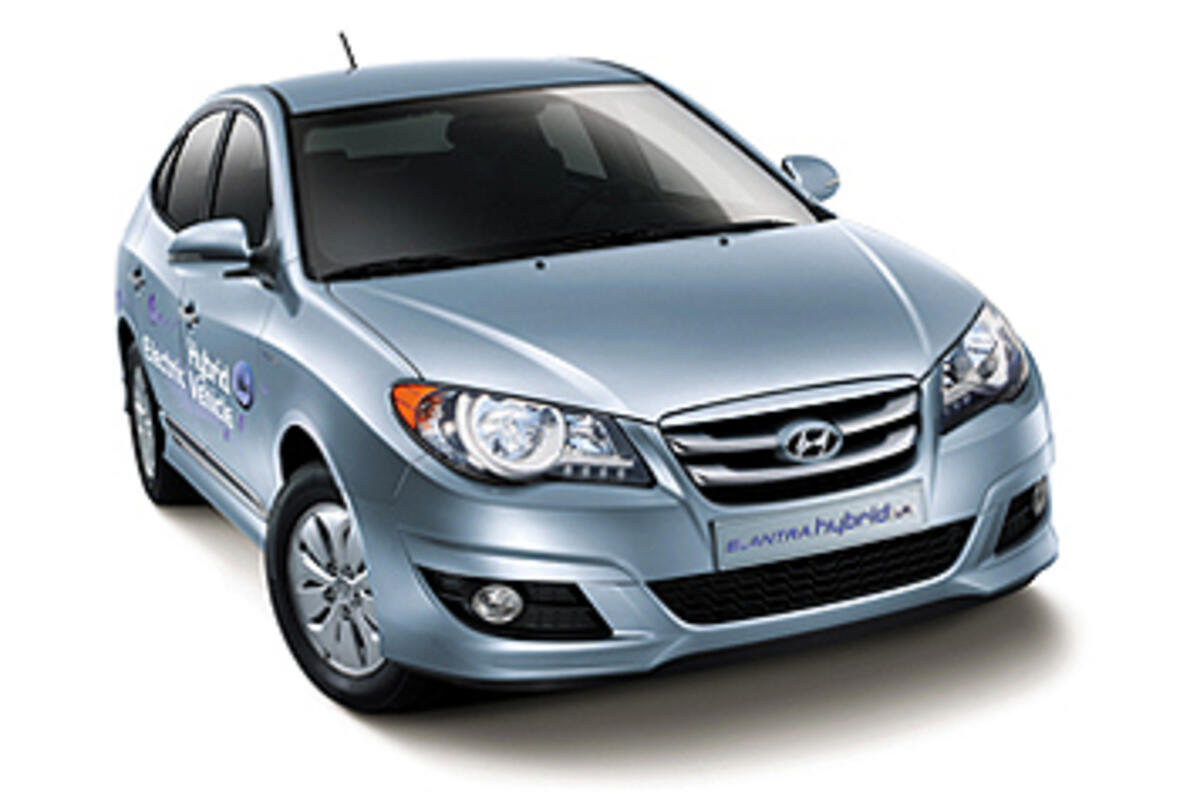 Rivals capitalise on Toyota's woes