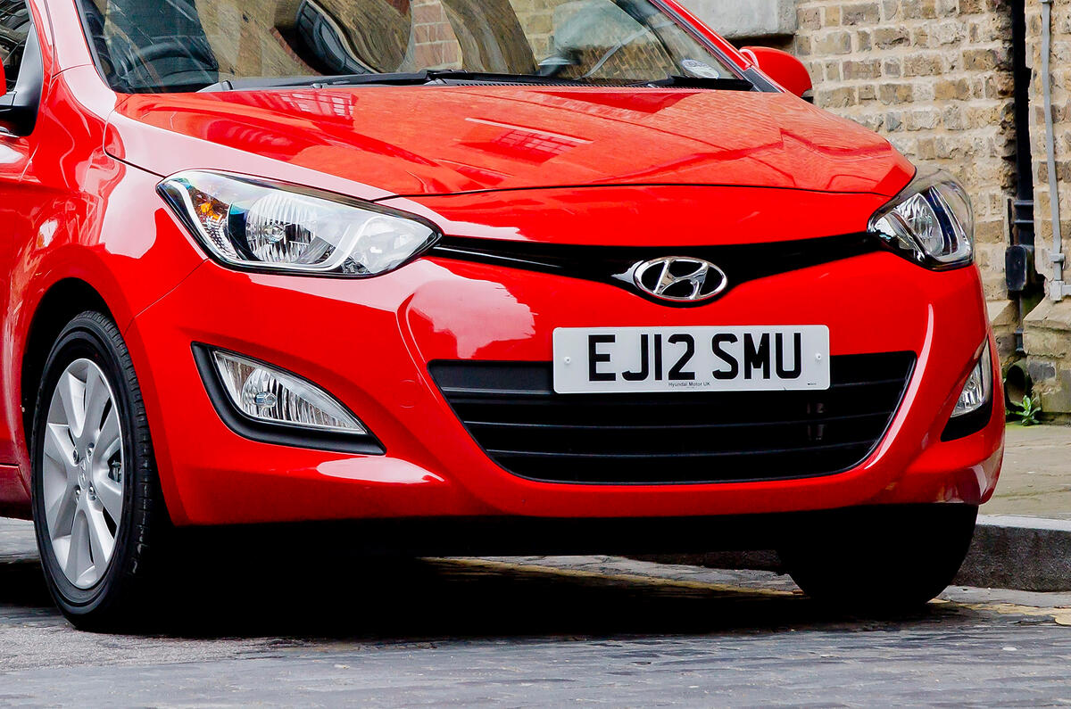 Hyundai i20 front end