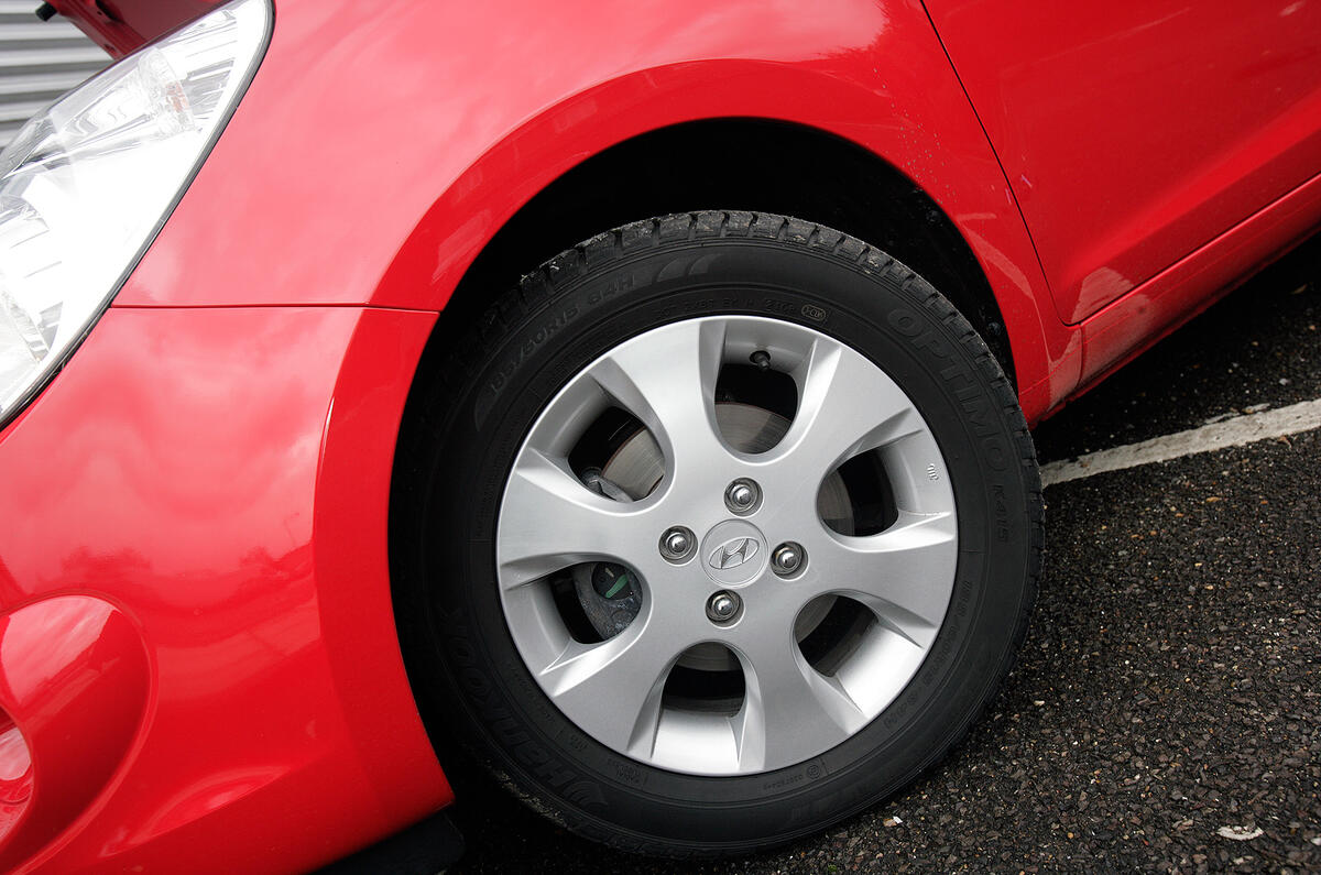 The entry-level Classic comes with steel wheels, but the mid-spec Comfort gets 15-inch alloys  Hyundai i20 steel wheels