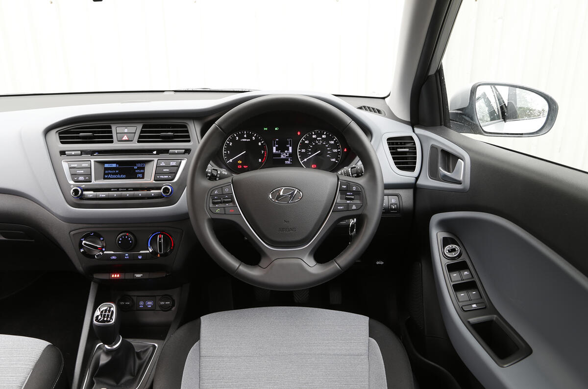 Hyundai i20 dashboard