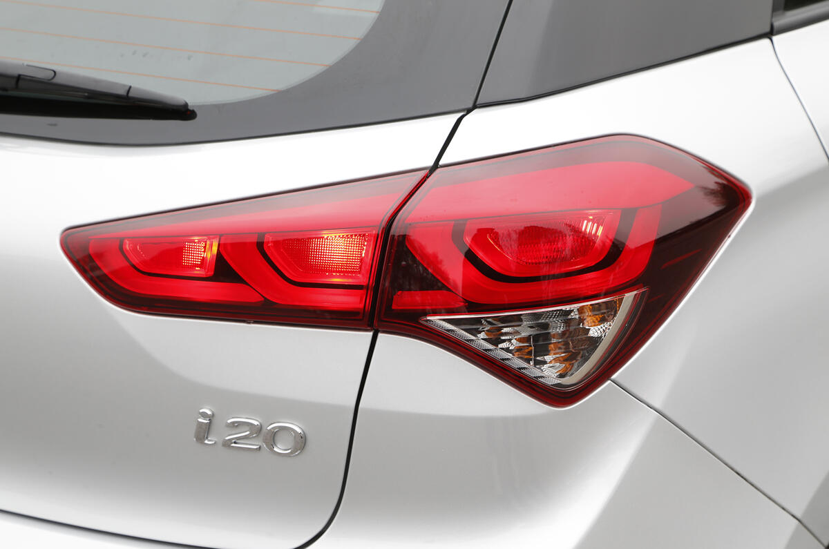 Hyundai i20 rear lights