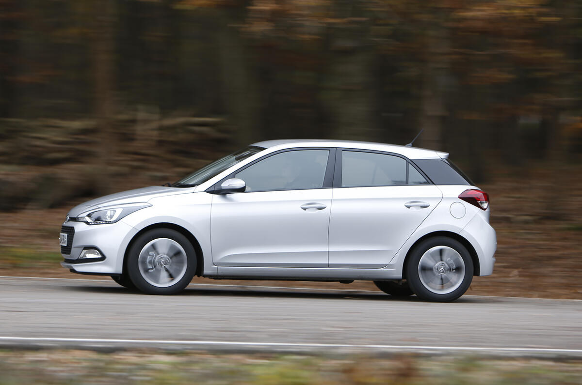 Hyundai i20 side profile