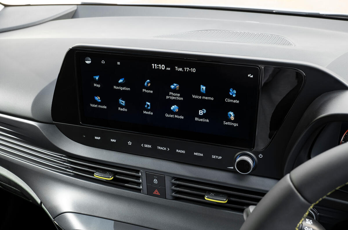 hyundai i20 review 2023 19 infotainment