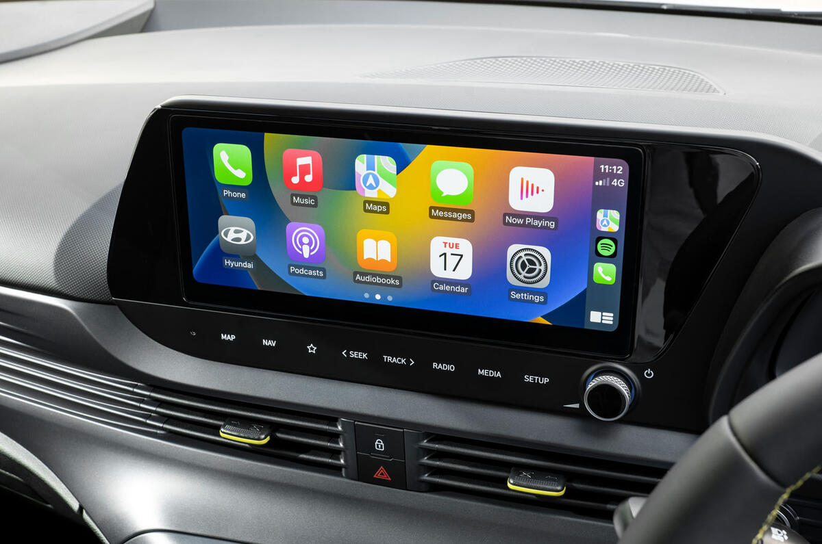 hyundai i20 review 2023 20 airplay