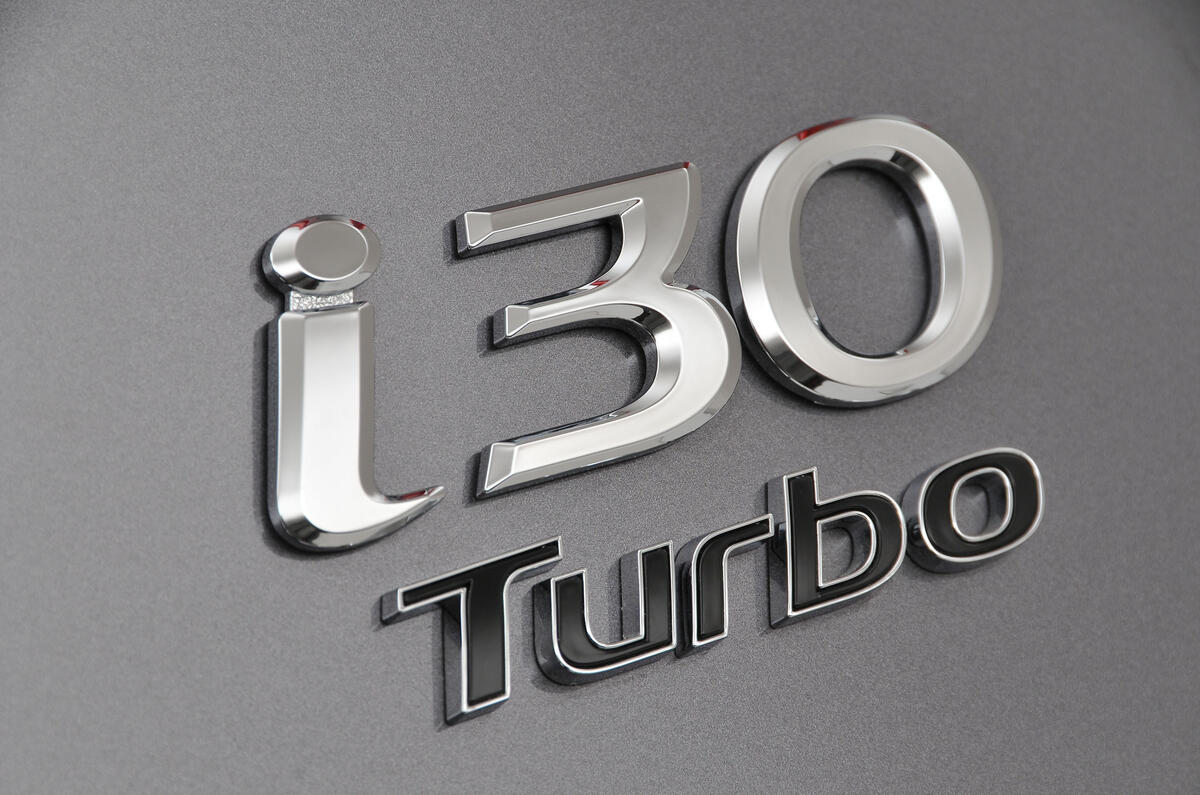 Hyundai i30 Turbo badging