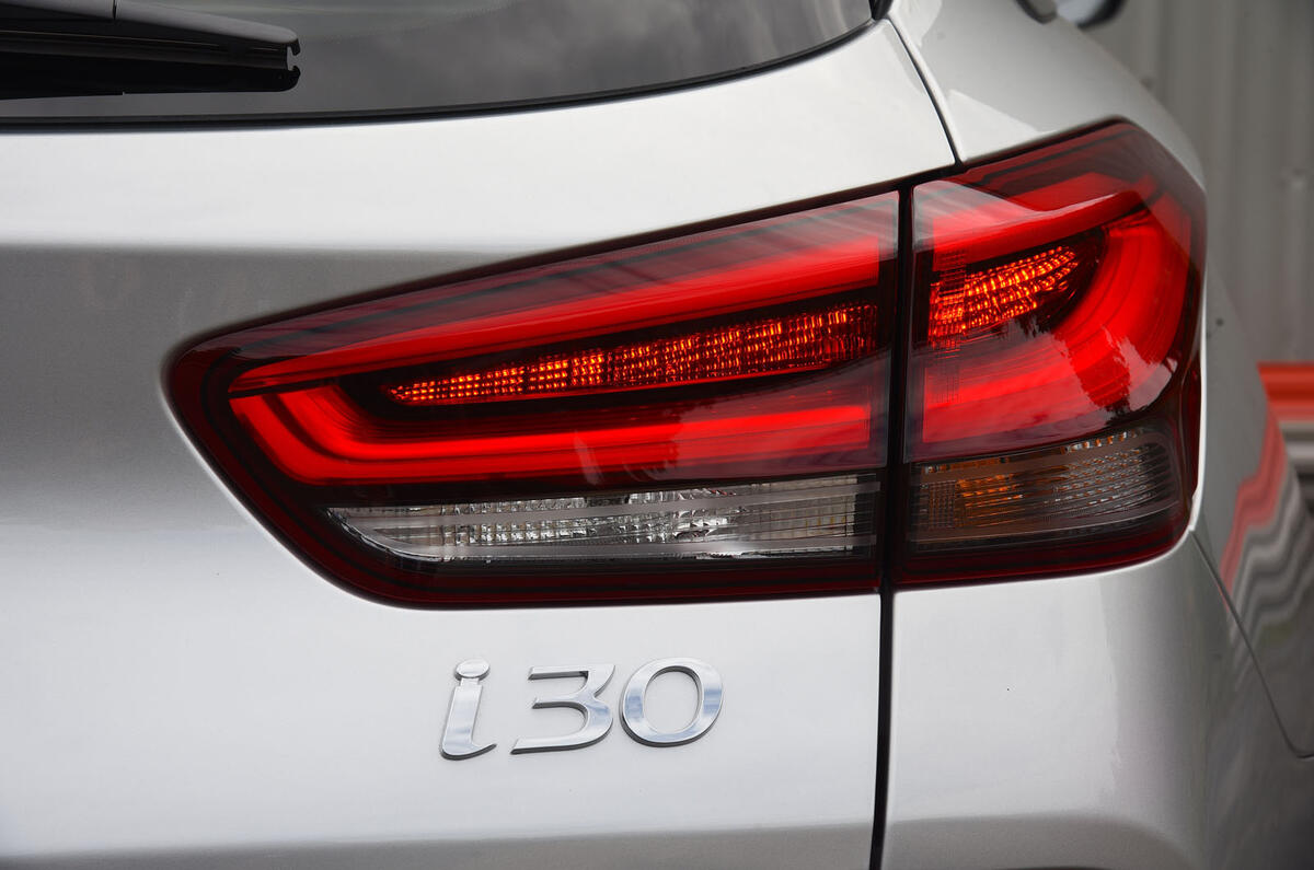 Hyundai i30 badging