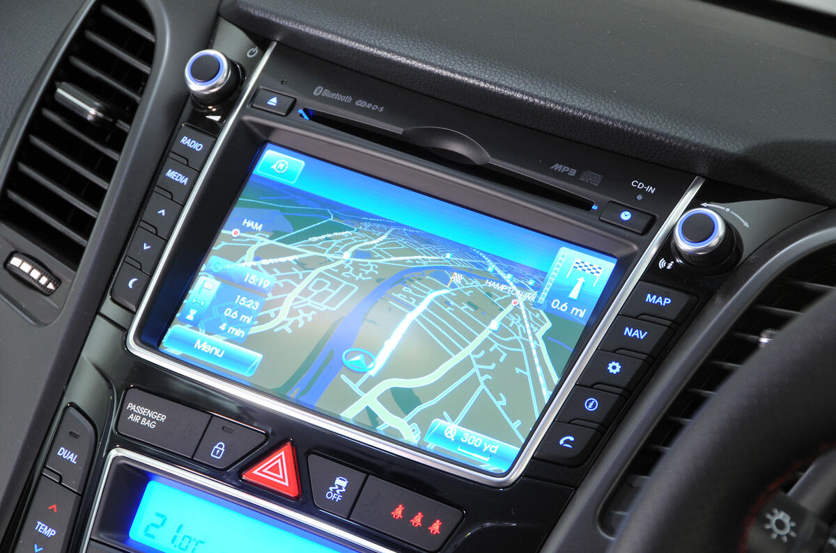 Hyundai i30 Turbo infotainment system