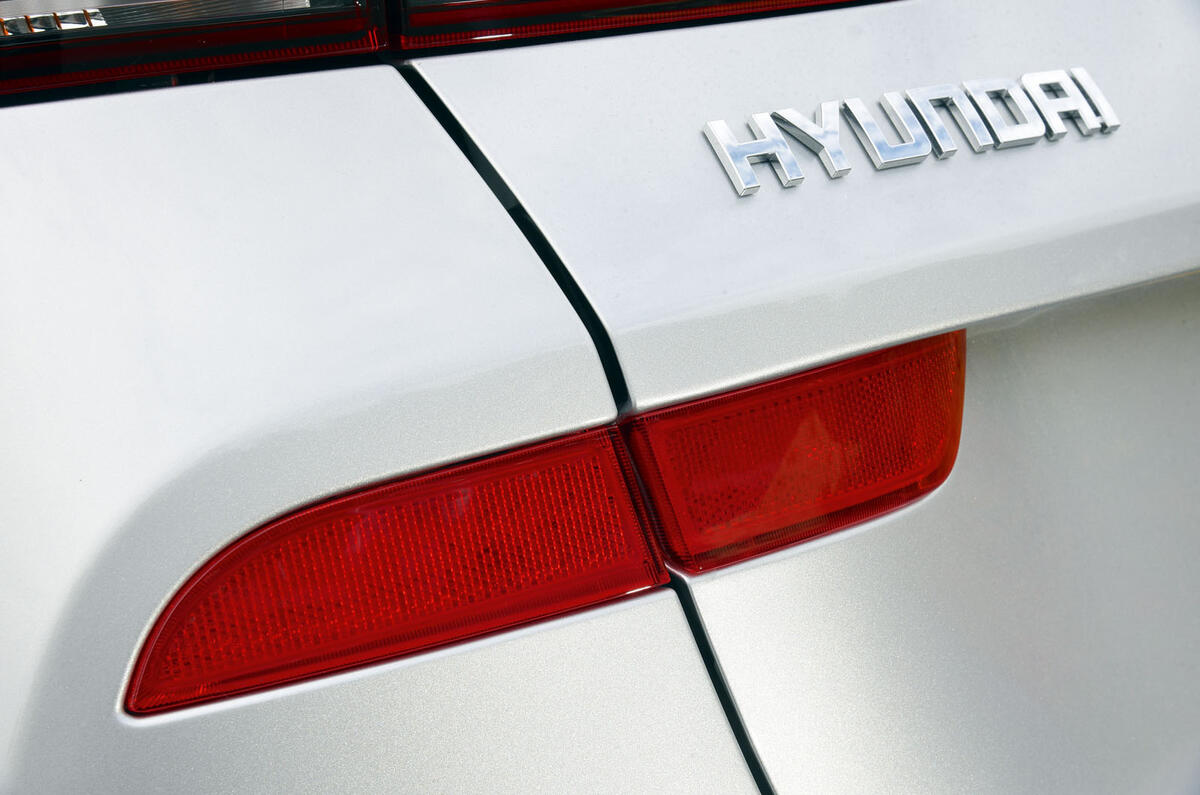 Hyundai i30 rear reflector