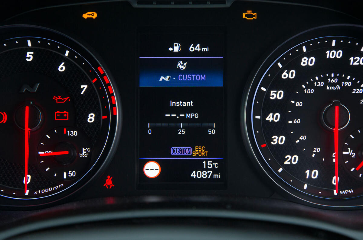 Hyundai i30 N information display
