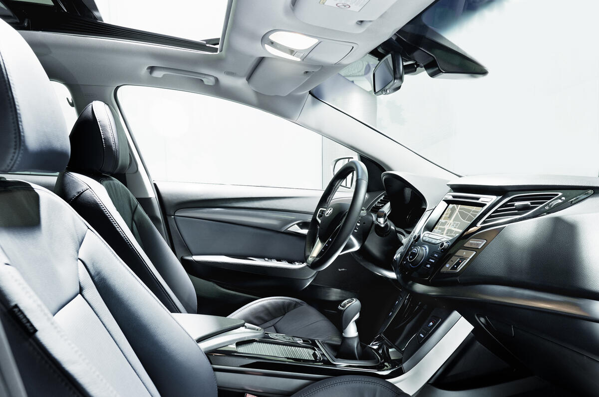 no title Hyundai reveals new i40