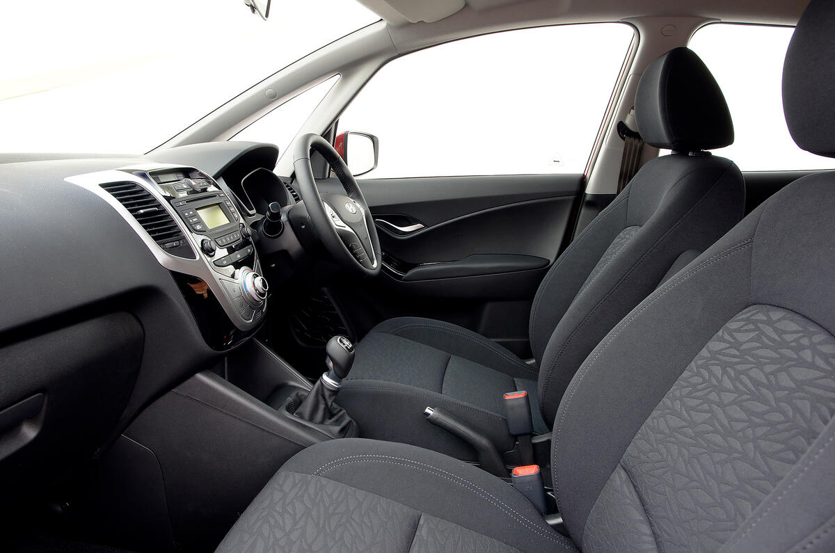 Hyundai ix20 front seats