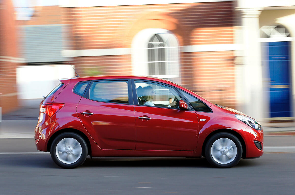 Hyundai ix20 side profile