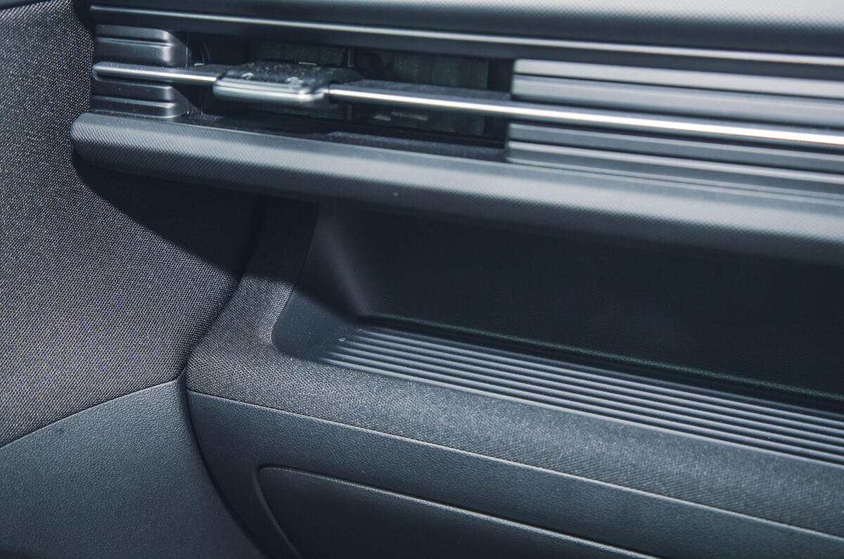 hyundai kona review 2023 21 trim