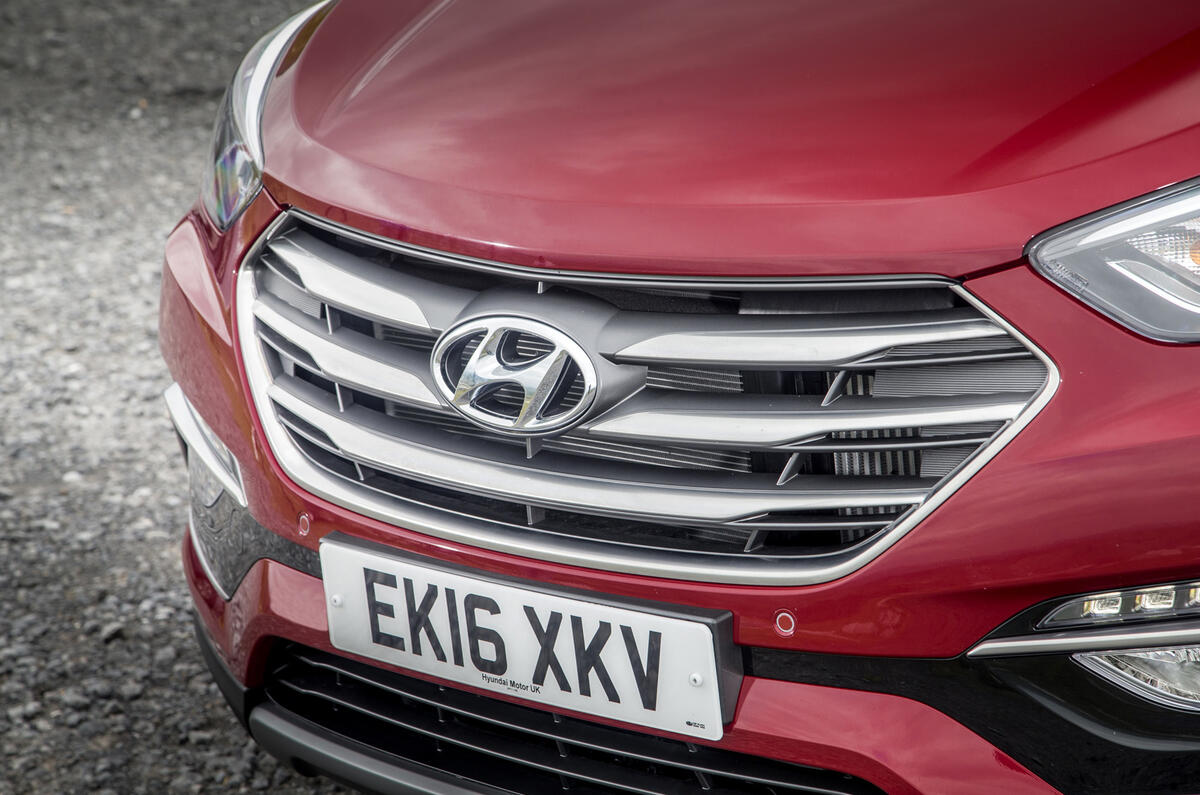 Hyundai Santa Fé front grille