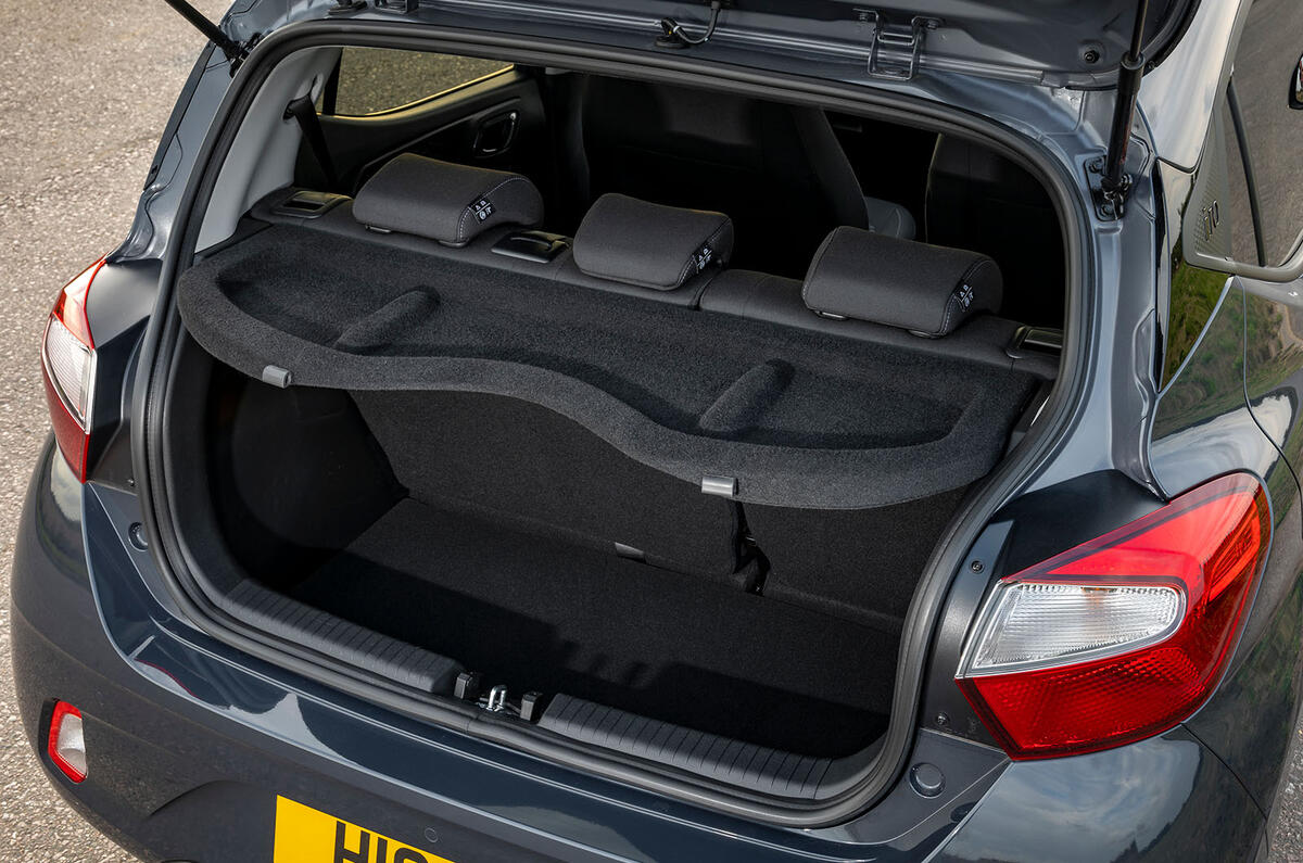 Hyundai i10 avis boot