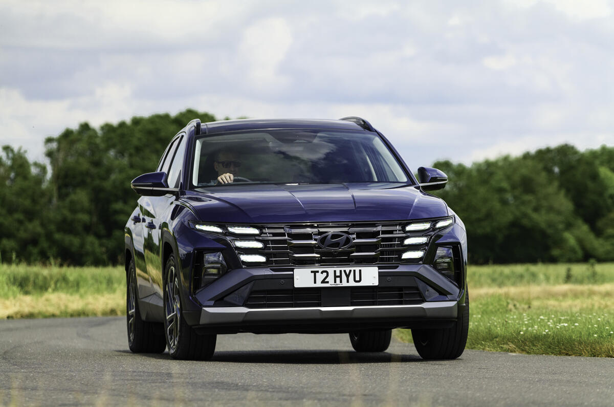 Hyundai Tucson review   front cornering