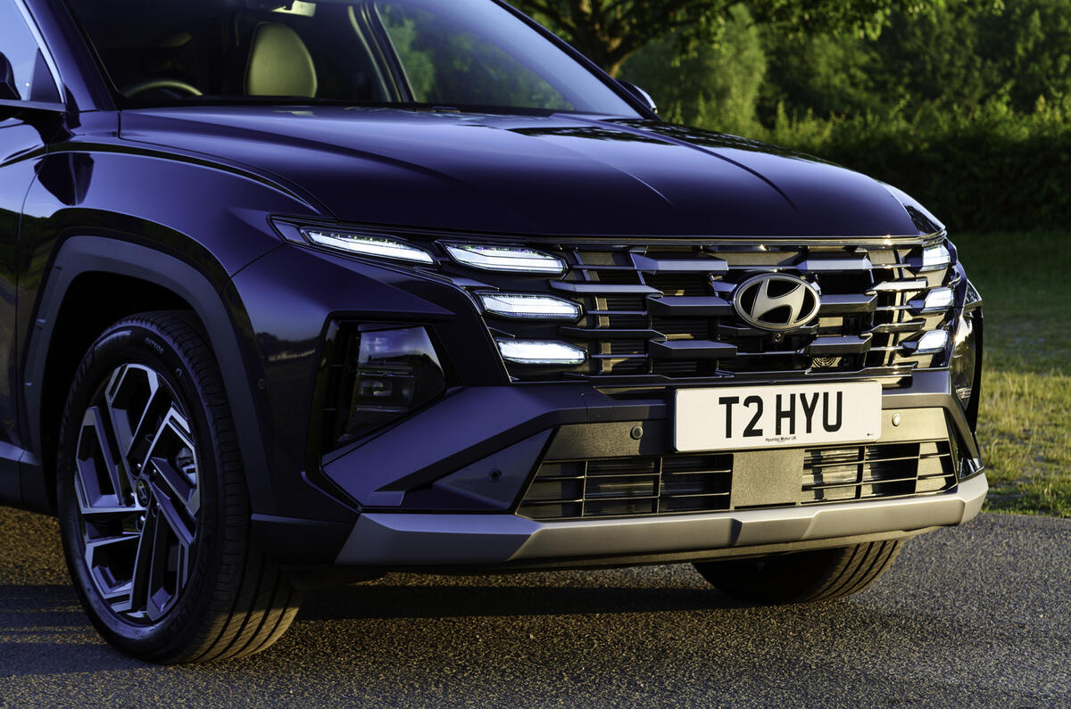 Hyundai Tucson review   front grille