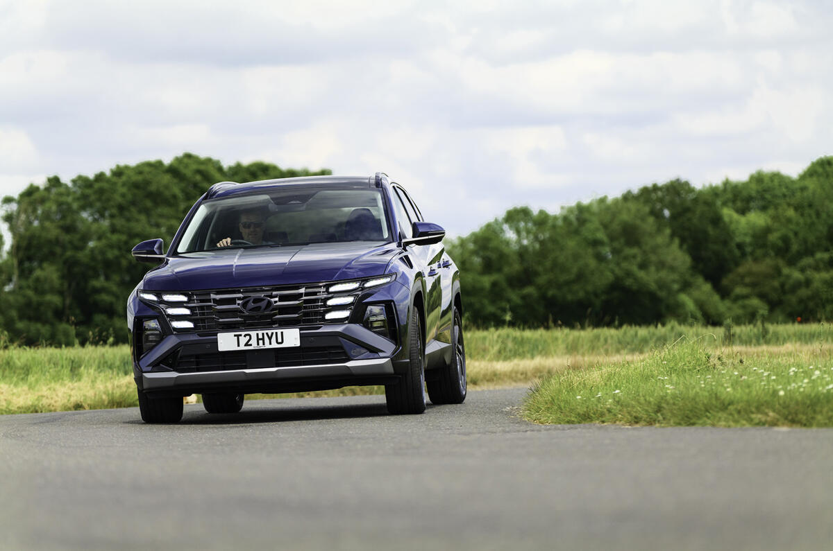 Hyundai Tucson review   hard cornering