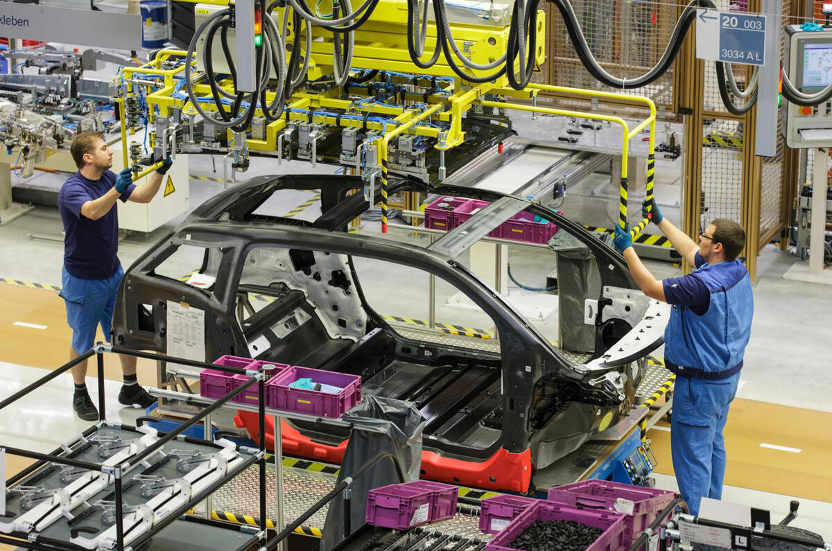 no title Quick news: Volvo plans S100 for China, Hyundai opens Nurburgring facility