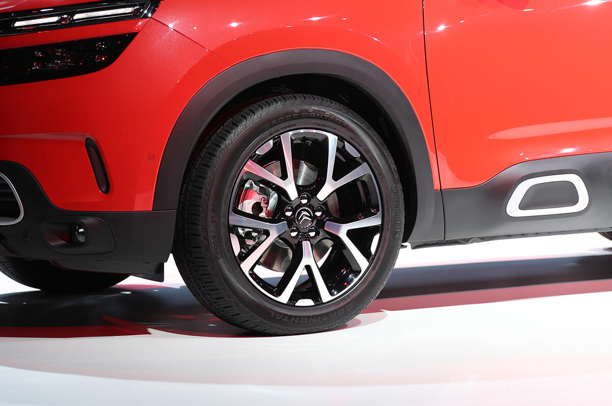 Citroen C5 Aircross revealed at Shanghai motor show