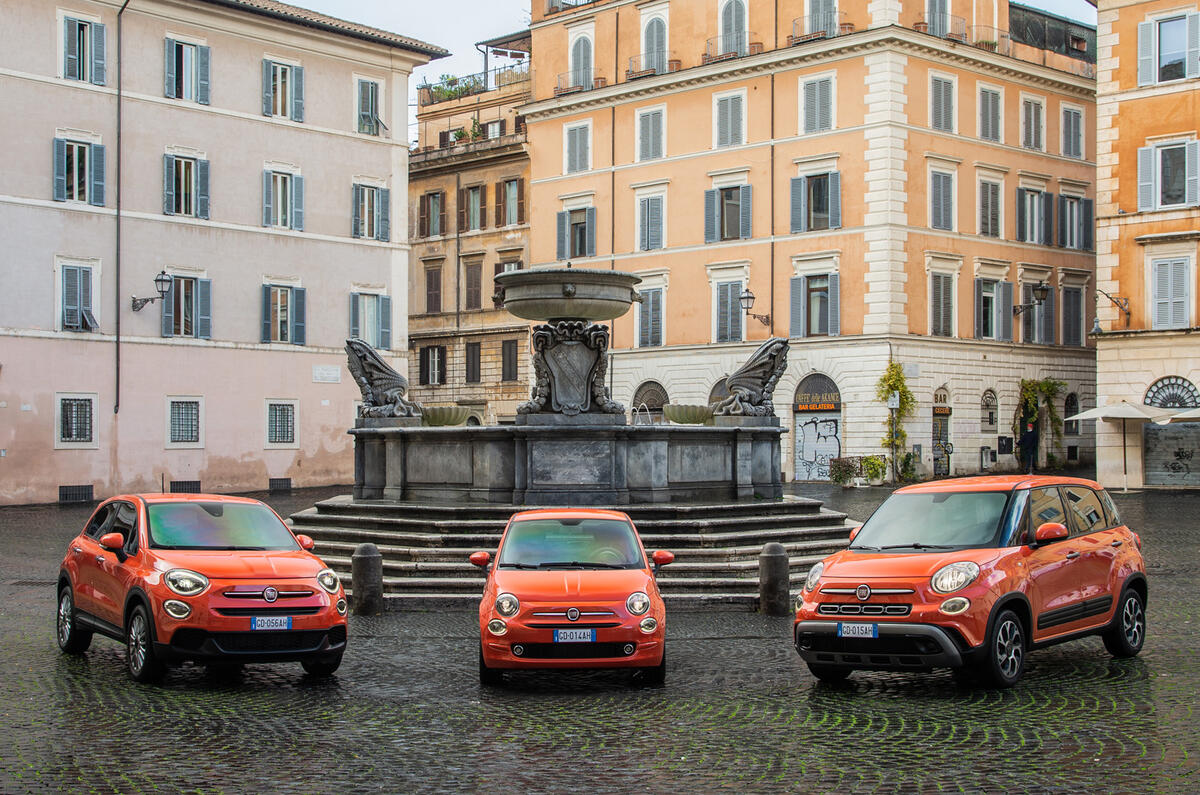 00 HP Fiat 500 2021 family Cult