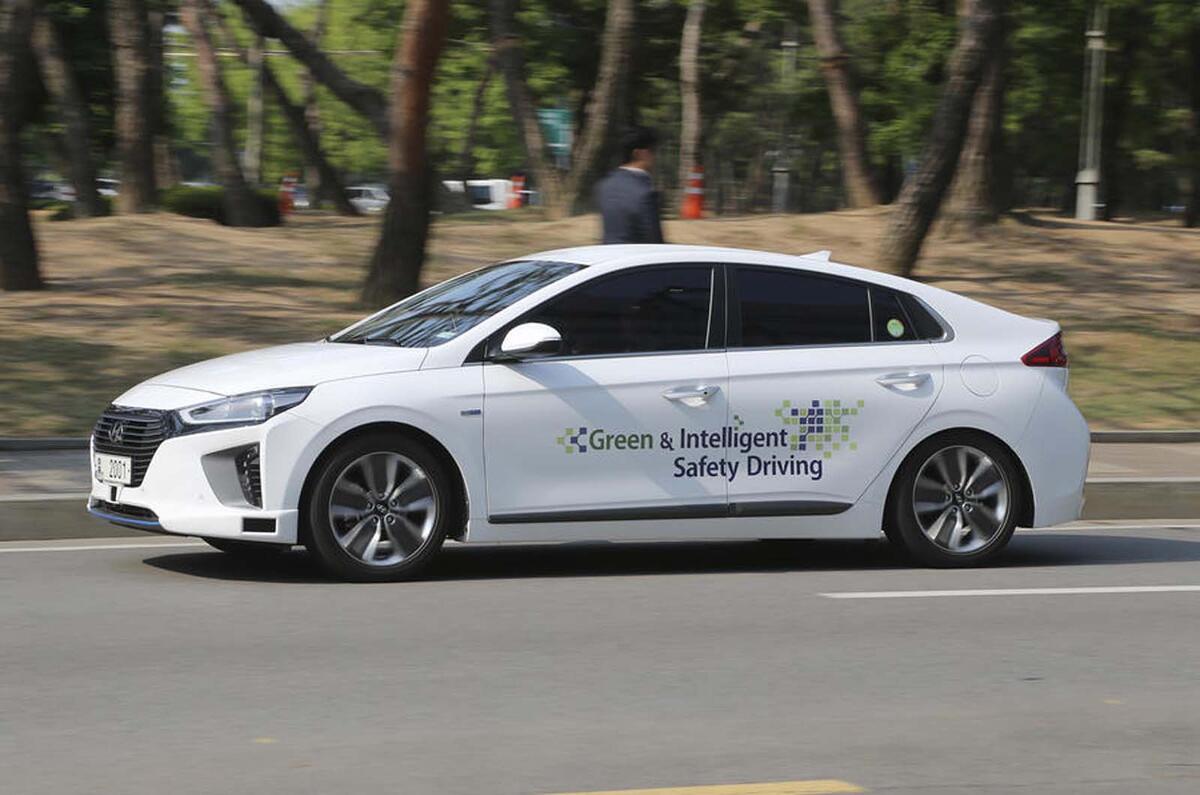 Hyundai Ioniq Hybrid 