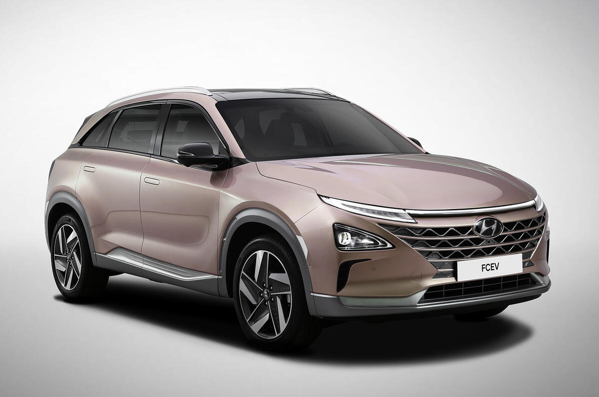 Hyundai reveals 2018 hydrogen fuel cell-powered SUV ahead of CES debut