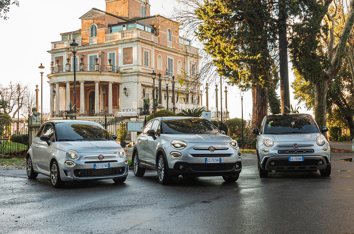 01 Fiat 500 2021 FAMILY CONNECT