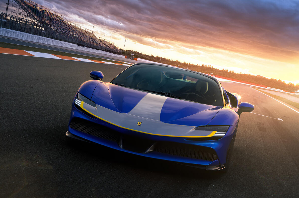 2020 Ferrari SF90 Spider - front