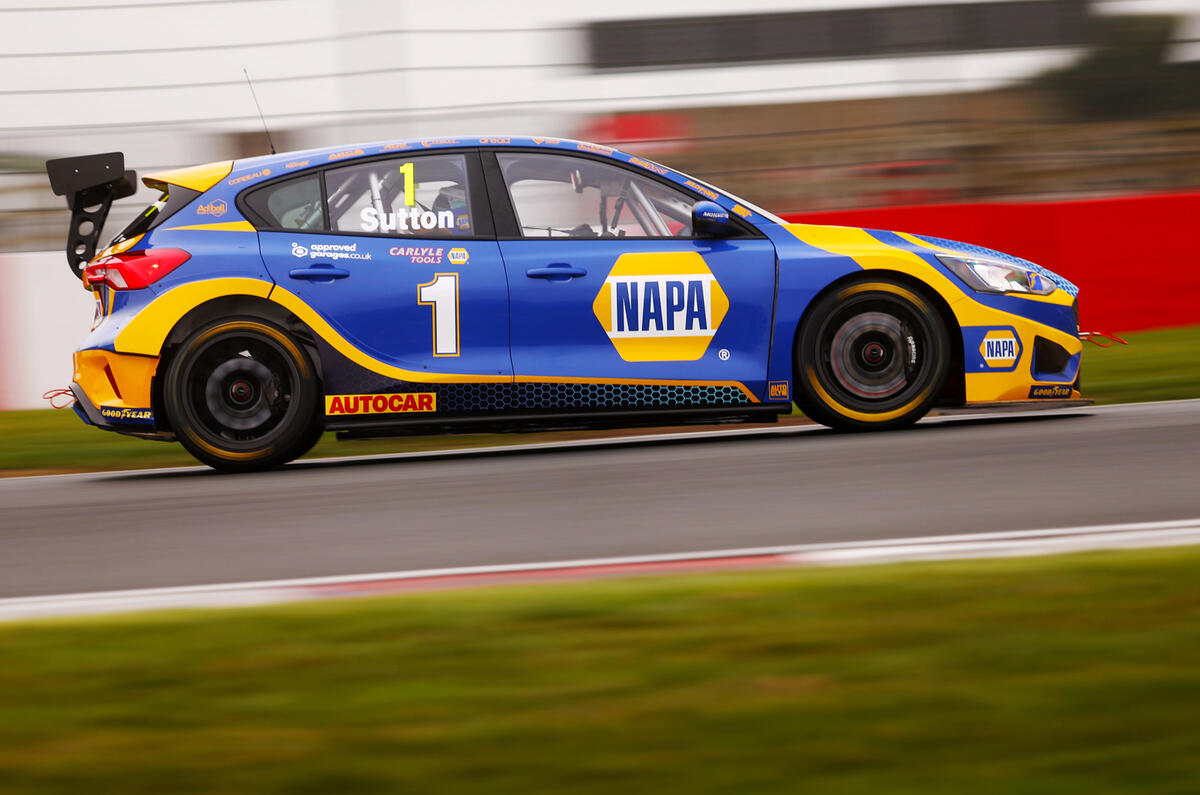 02 ash sutton ford focus