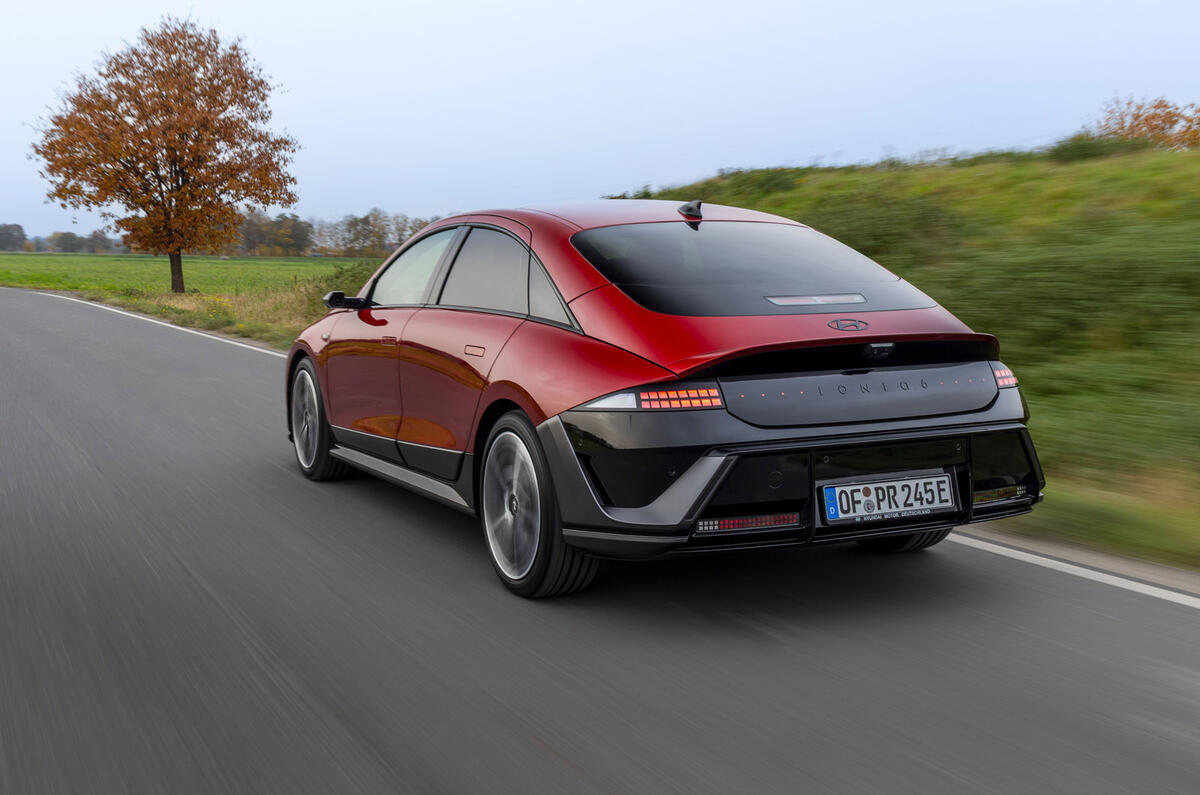 02 Hyundai Ioniq 6 facelift review rear driving