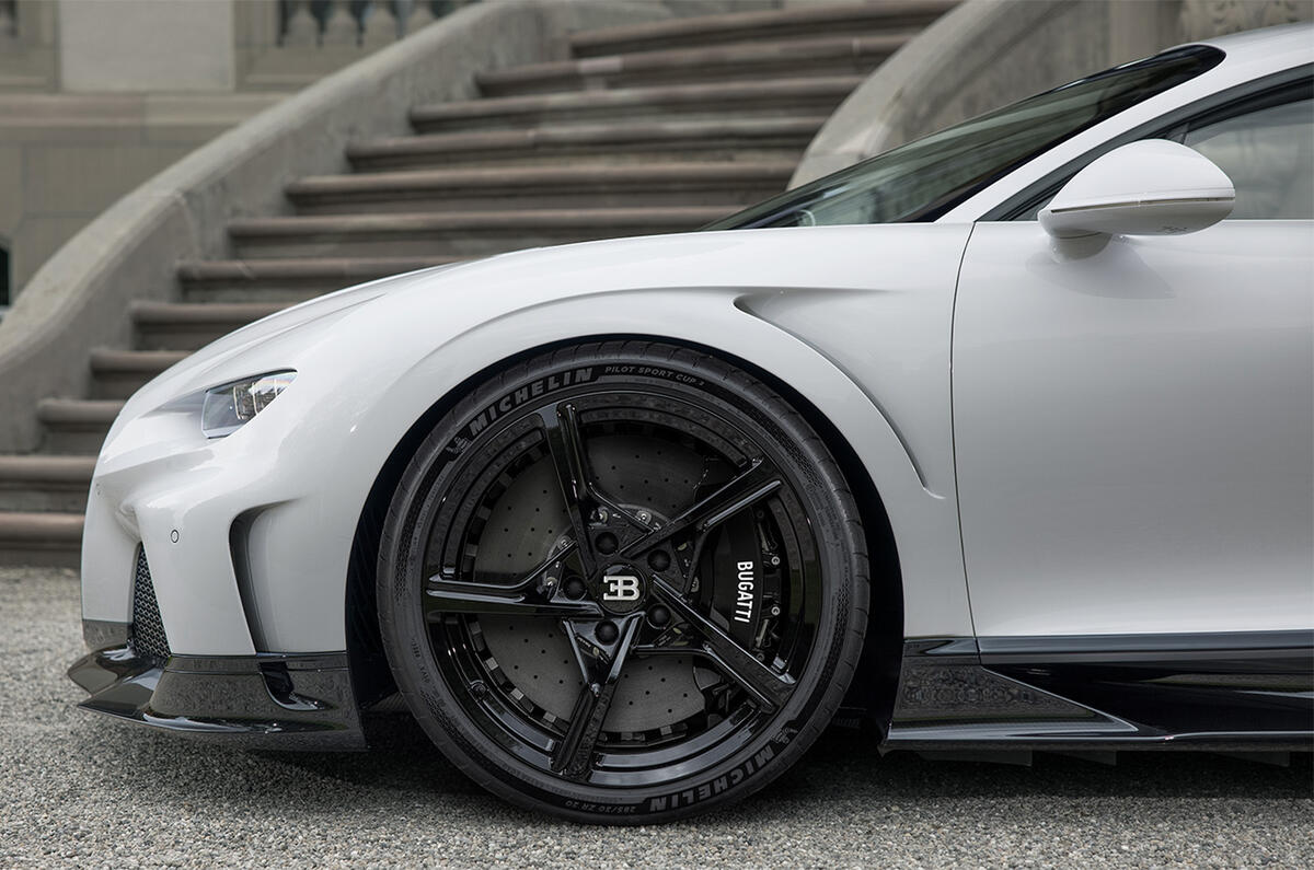 03 10 BUGATTI Chiron Super Sport Molsheim Detail Wheel