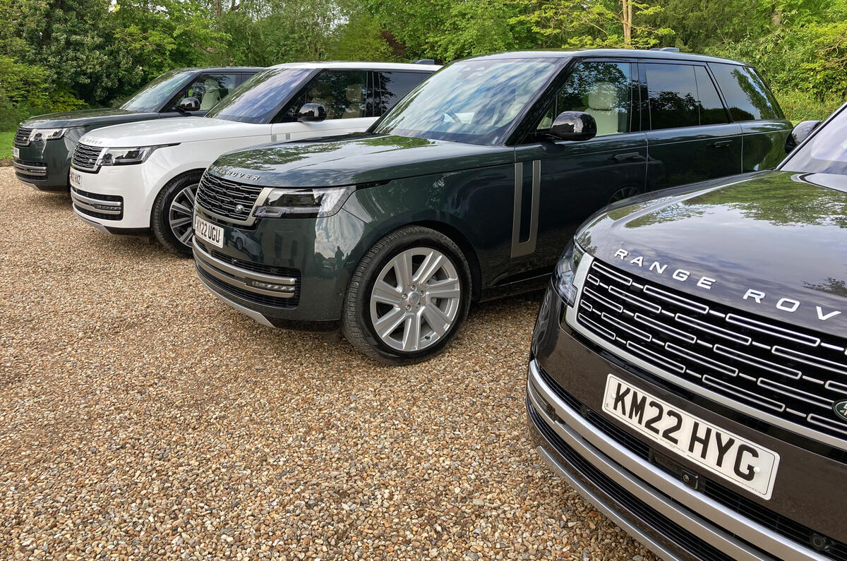 03 range rover lineup side view