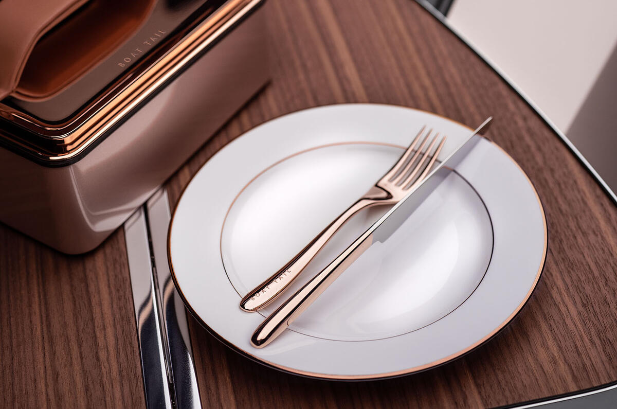 035 rolls royce boat tail plates 2022 035 rolls royce boat tail plates 2022