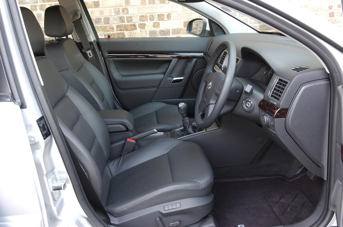 05 vauxhall signum front seats 05 vauxhall signum front seats