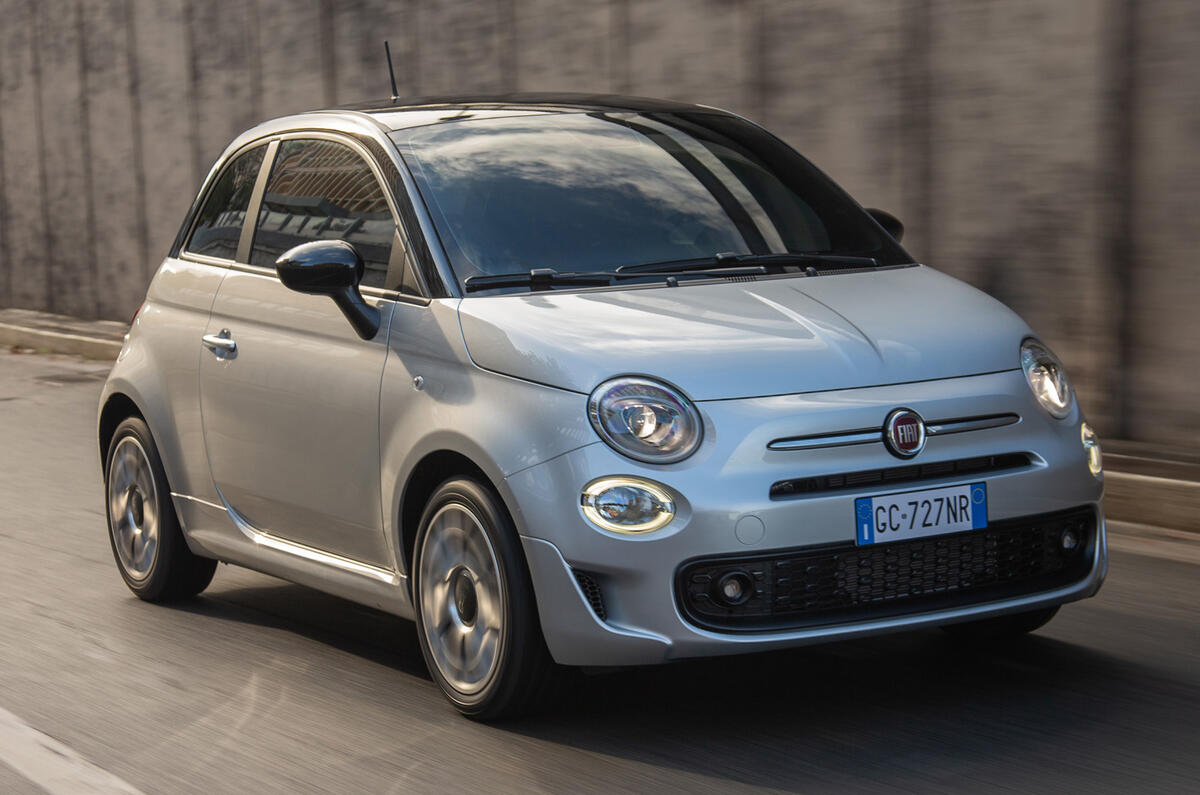 05 Fiat 500 2021 CONNECT