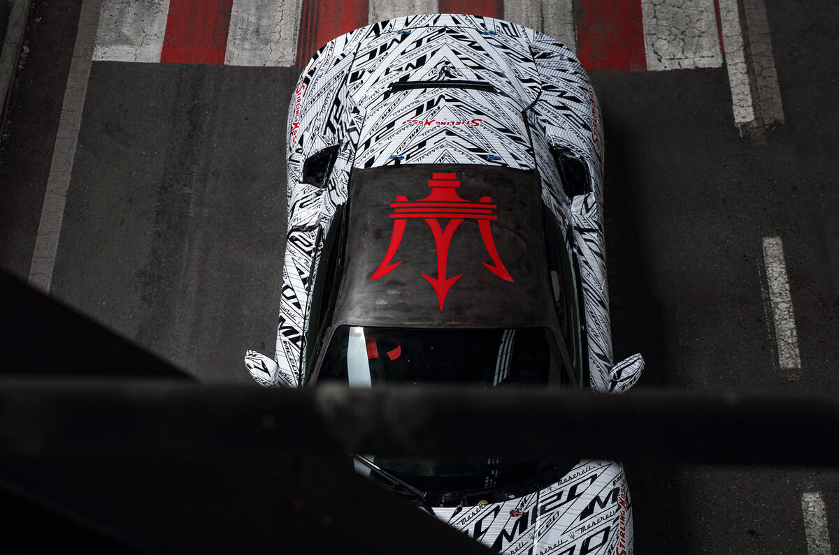 2020 Maserati MC20 development mule with Stirling Moss livery 2020 Maserati MC20 development mule with Stirling Moss livery