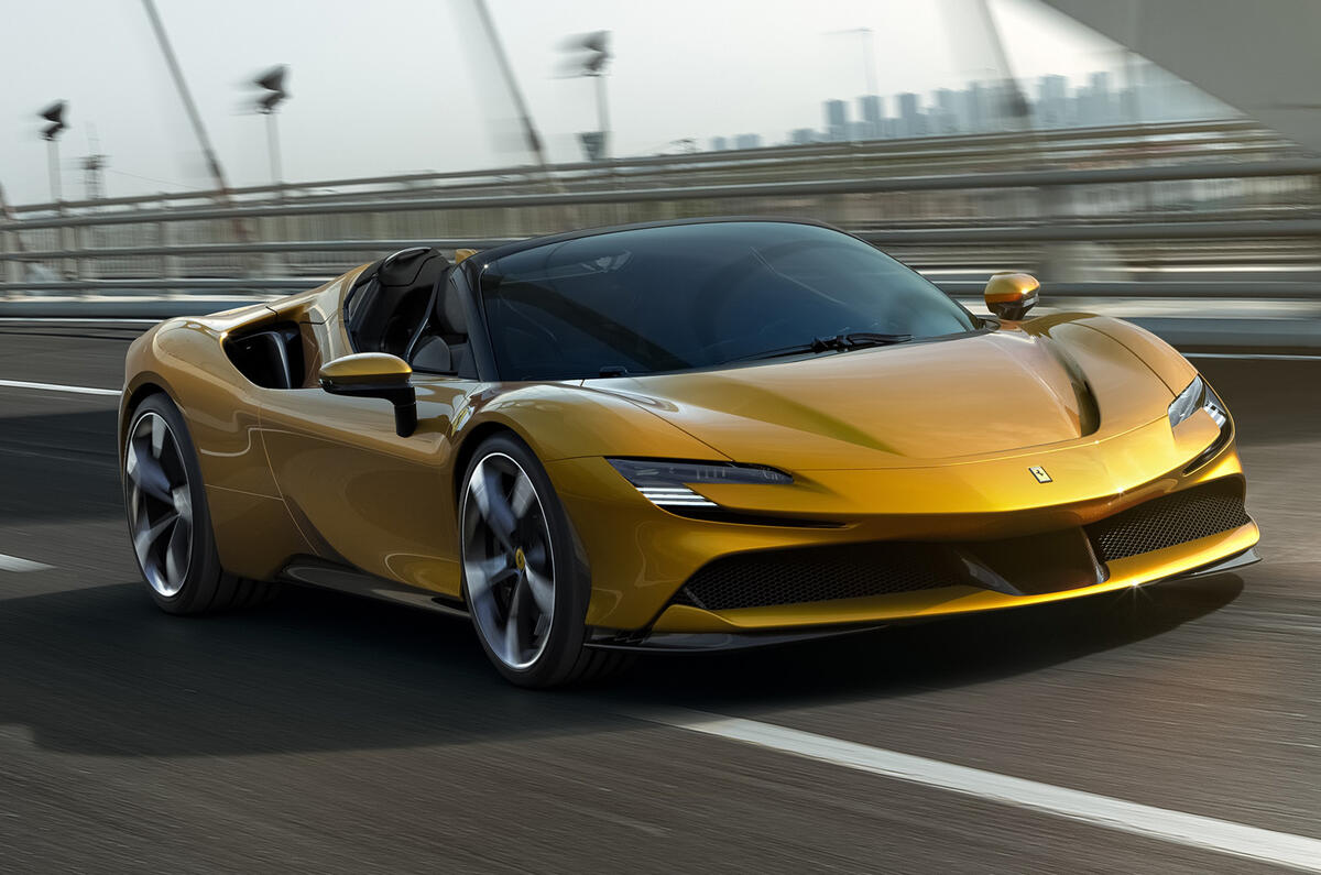 2020 Ferrari SF90 Spider - hero front