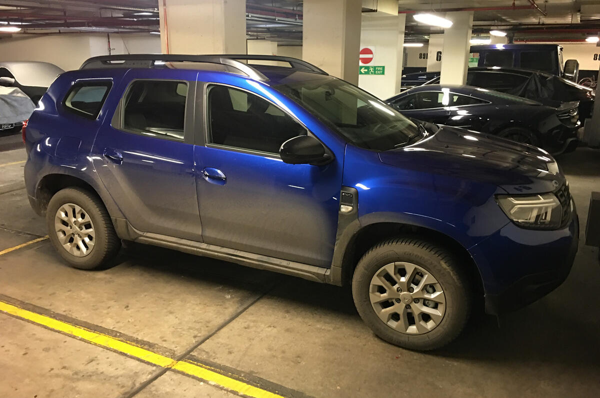 06 dacia duster