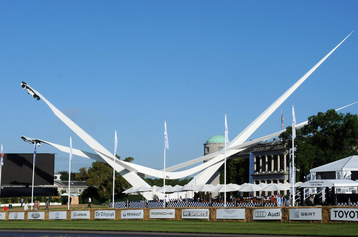 2016 Goodwood sculpture