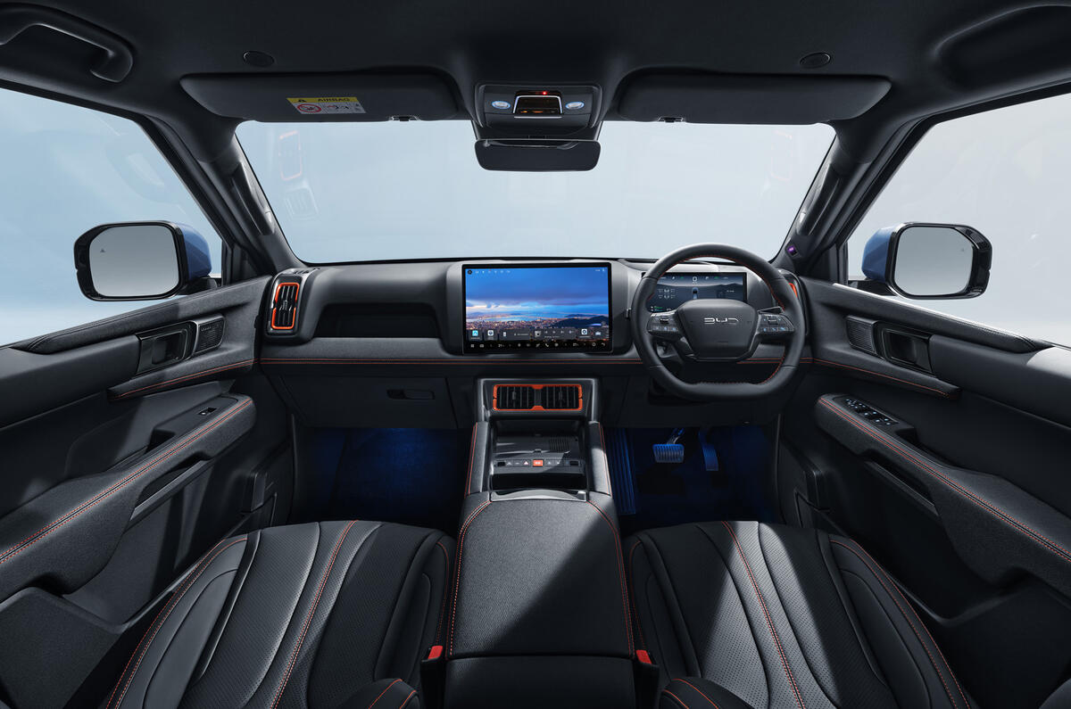 06 BYD SHARK Interior dash