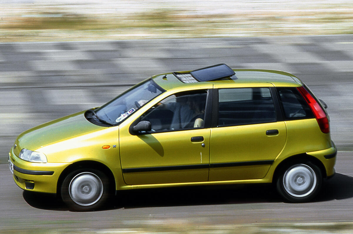 08 fiat punto mk1 side 08 fiat punto mk1 side